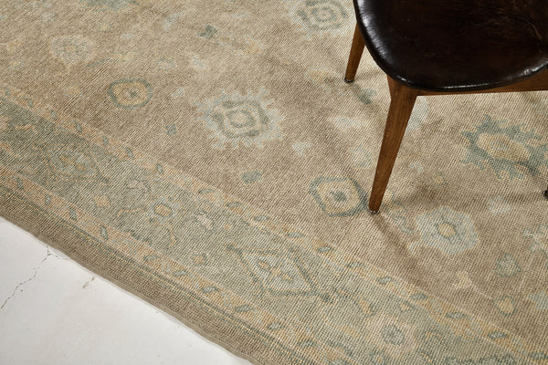 Turkish Oushak Revival Rug - hand-knotted in Turkey - detailed border and fringe [#10]