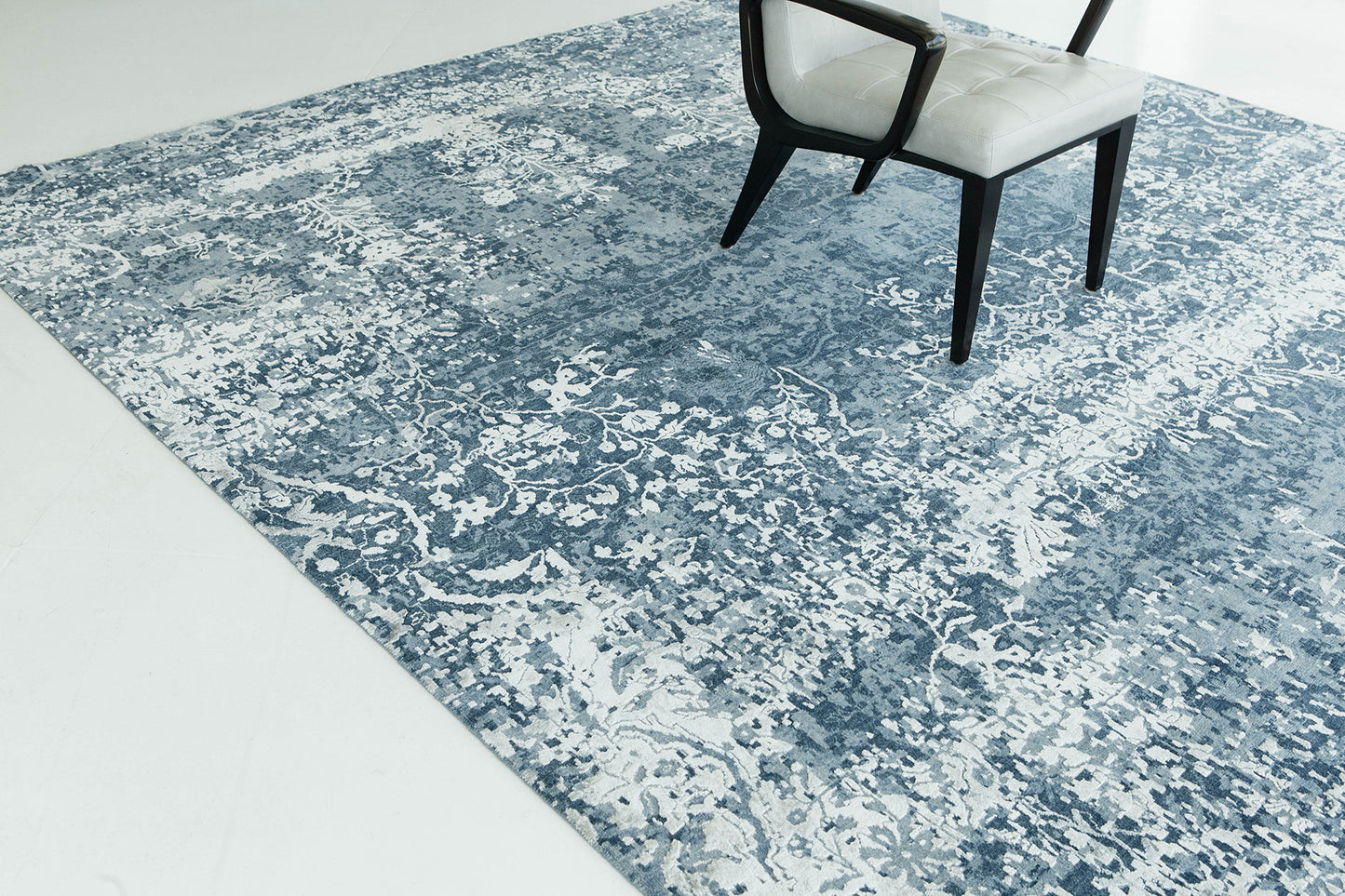 Transitional Design Rug Allure Jardim