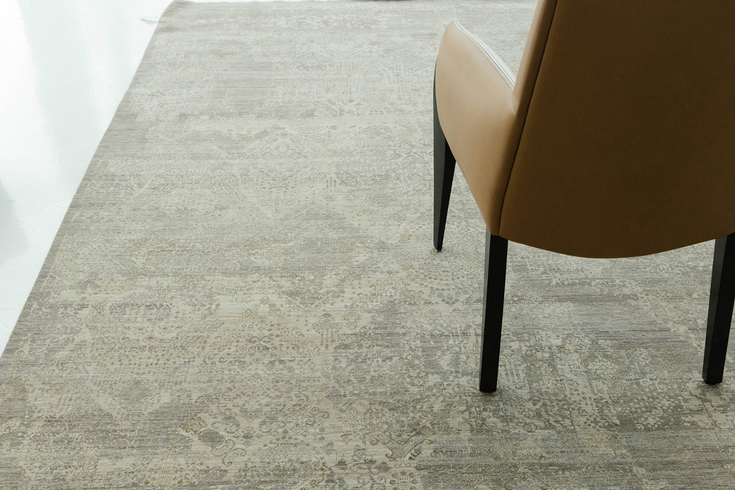 Transitional Design Rug Allure Fiore