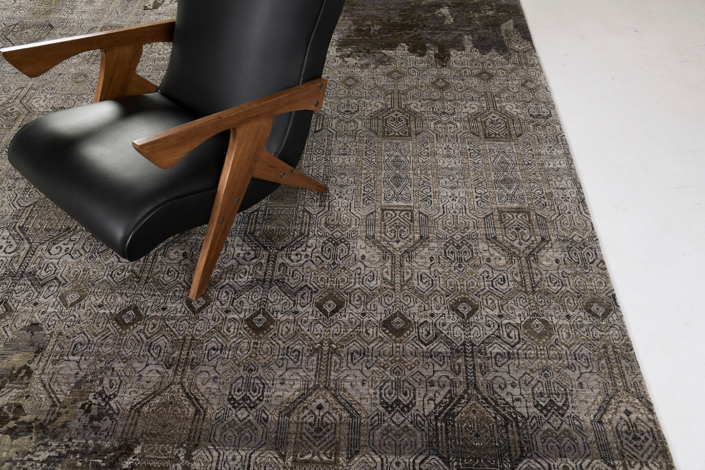 Transitional Design Allure Rug Sofia