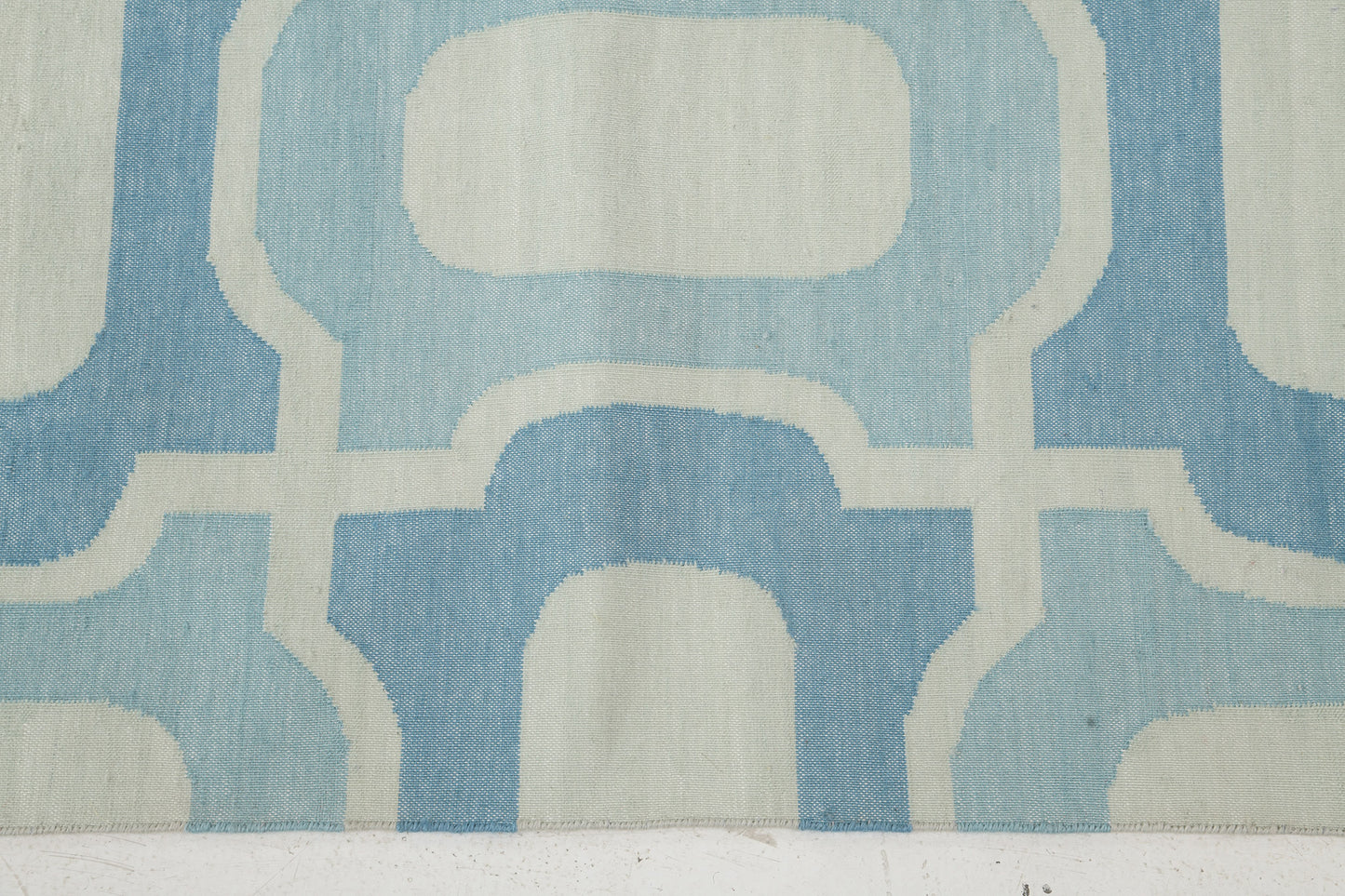 Contemporary Flat-Weave Rug Cielo Collection