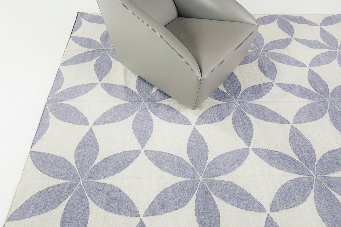 Contemporary Flat-Weave Rug Cielo Collection