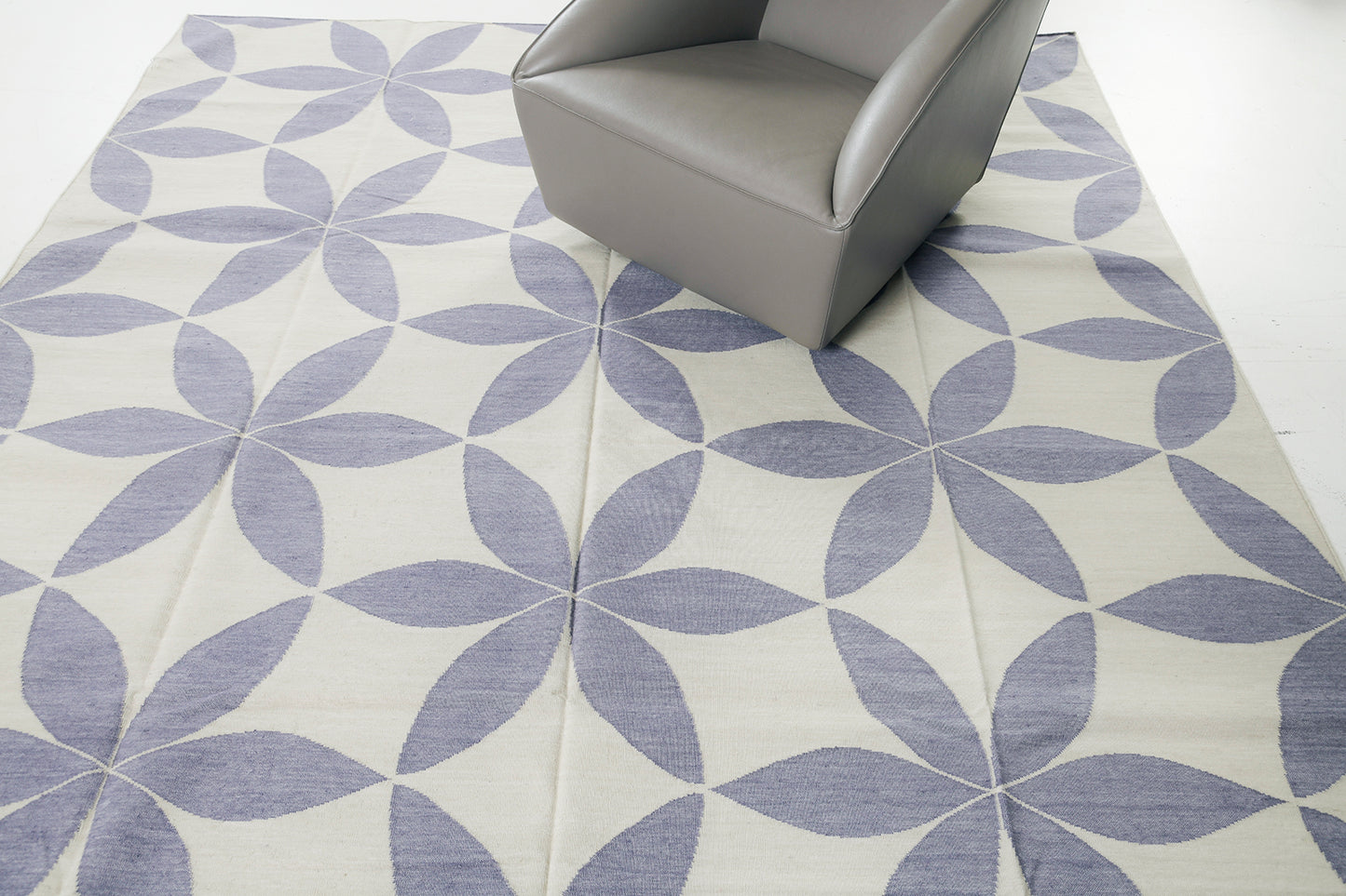 Contemporary Flat-Weave Rug Cielo Collection