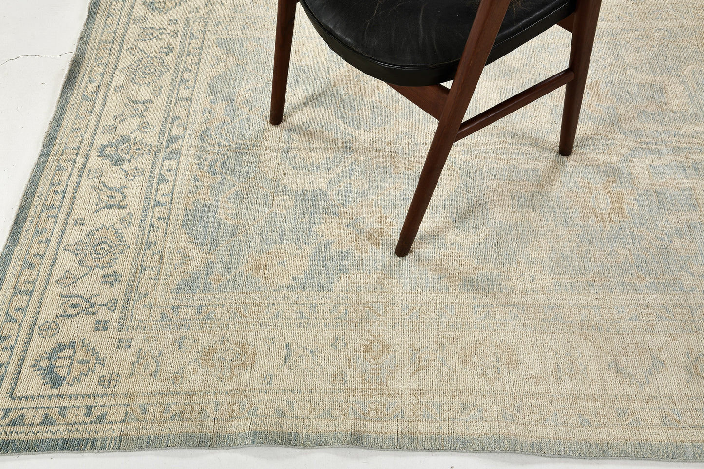 Vintage Style Safira Collection Sultanabad Design Rug