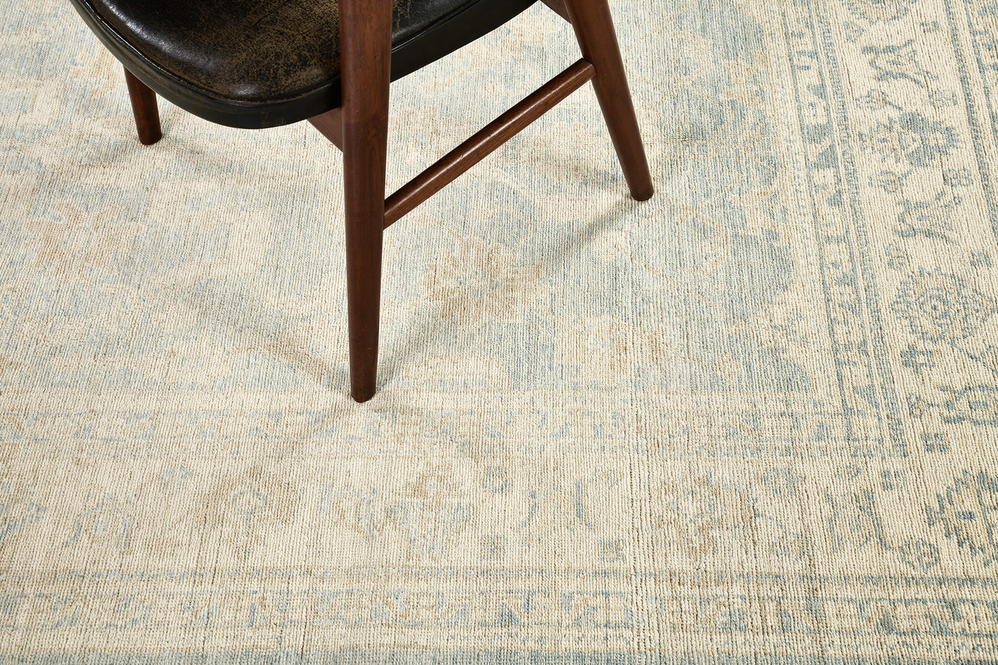 Vintage Style Safira Collection Sultanabad Design Rug