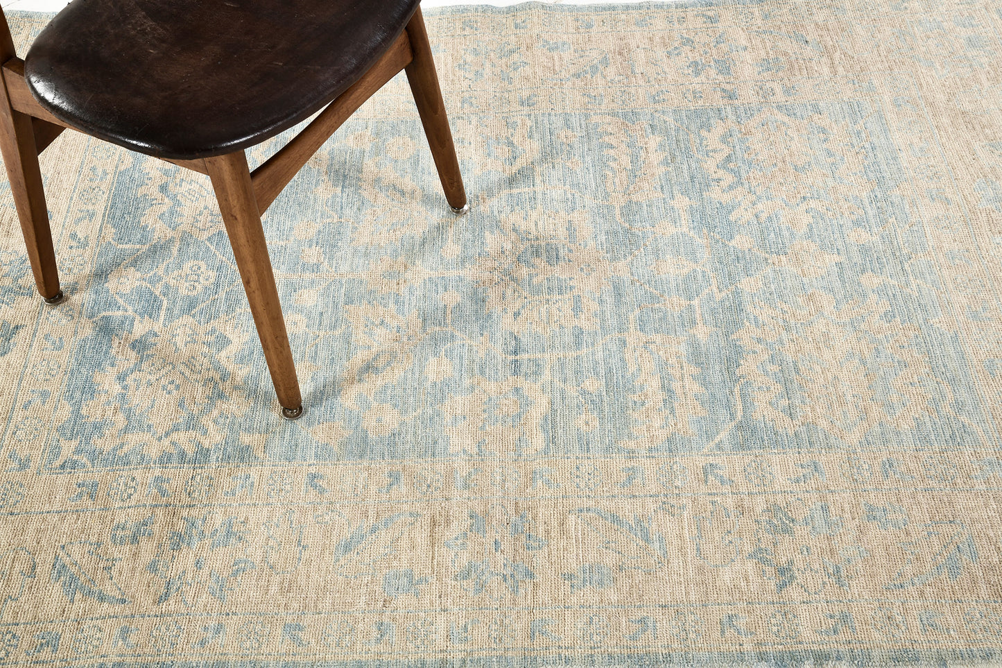 Vintage Style Safira Collection Sultanabad Design Rug