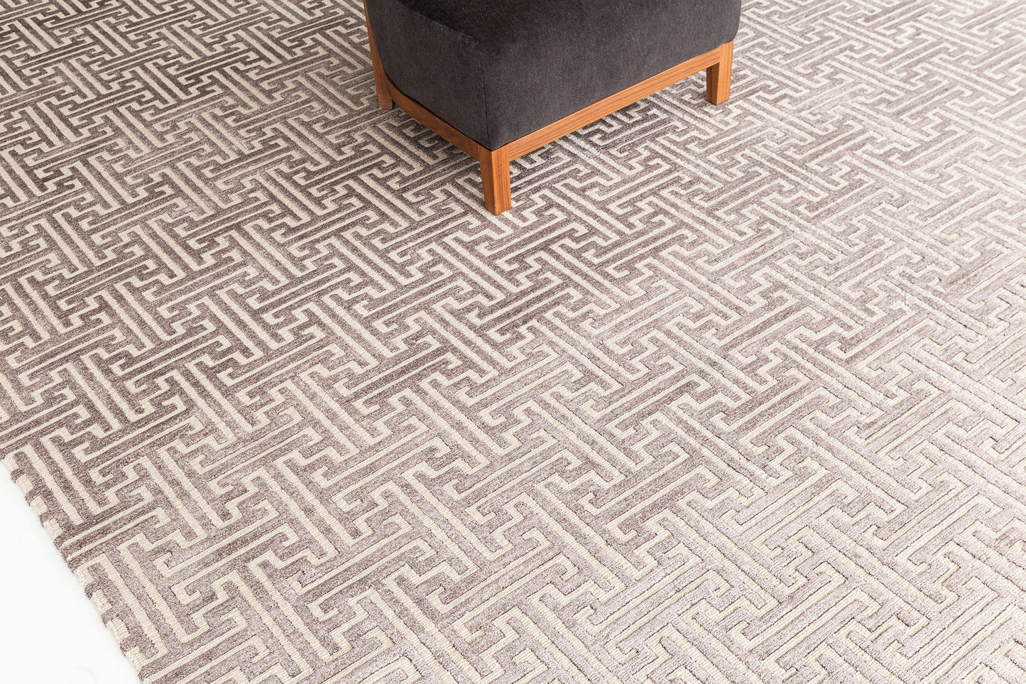 Modern Rug Image 7602 Modern Design Bamboo Silk Rug Greeky