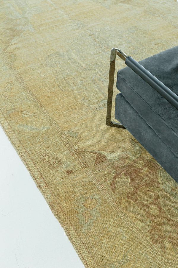 Vintage Turkish Anatolian Rug - hand-knotted in Turkey - detailed border and fringe [#58]
