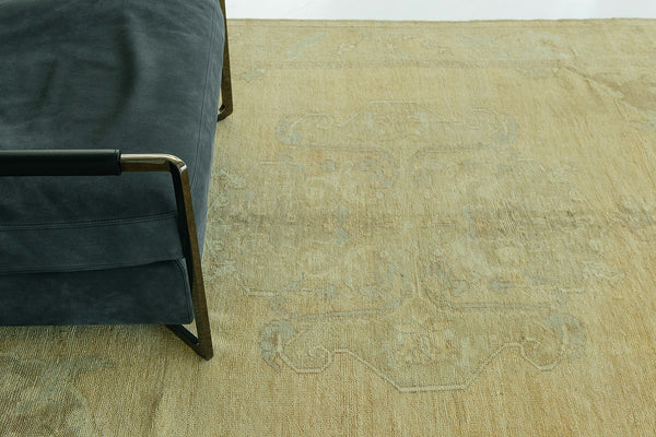 Vintage Turkish Anatolian Rug - hand-knotted in Turkey - close-up of weave texture and pile [#58]
