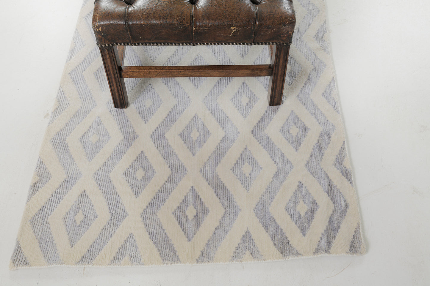 Transitional Design Rug M Collection Quadri