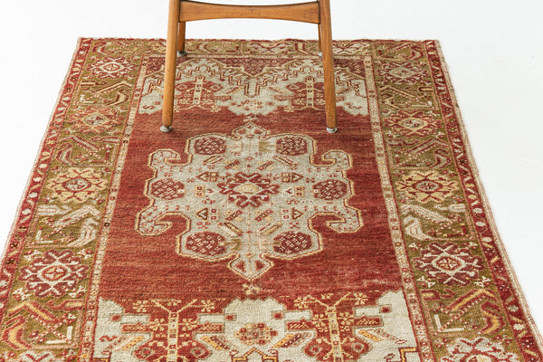 Vintage Turkish Anatolian Rug - hand-knotted in Turkey - detailed border and fringe [#20]