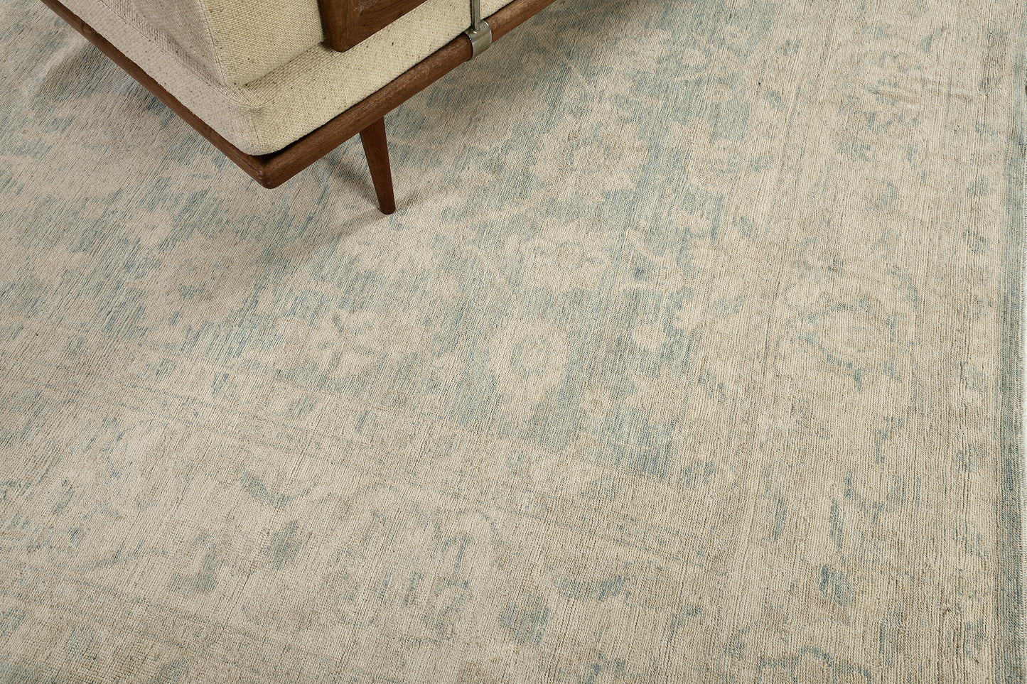 Vintage Style Safira Collection Tabriz Design Rug