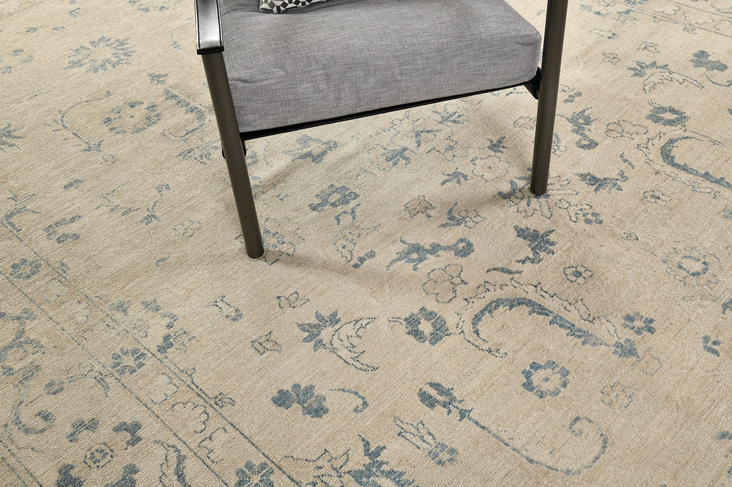 Vintage Style Safira Collection Rug Tabriz Design