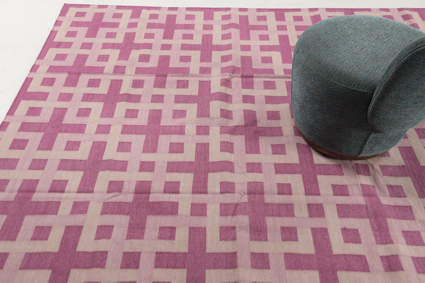 Contemporary Flat-Weave Rug Cielo Collection Estera Fuchsine