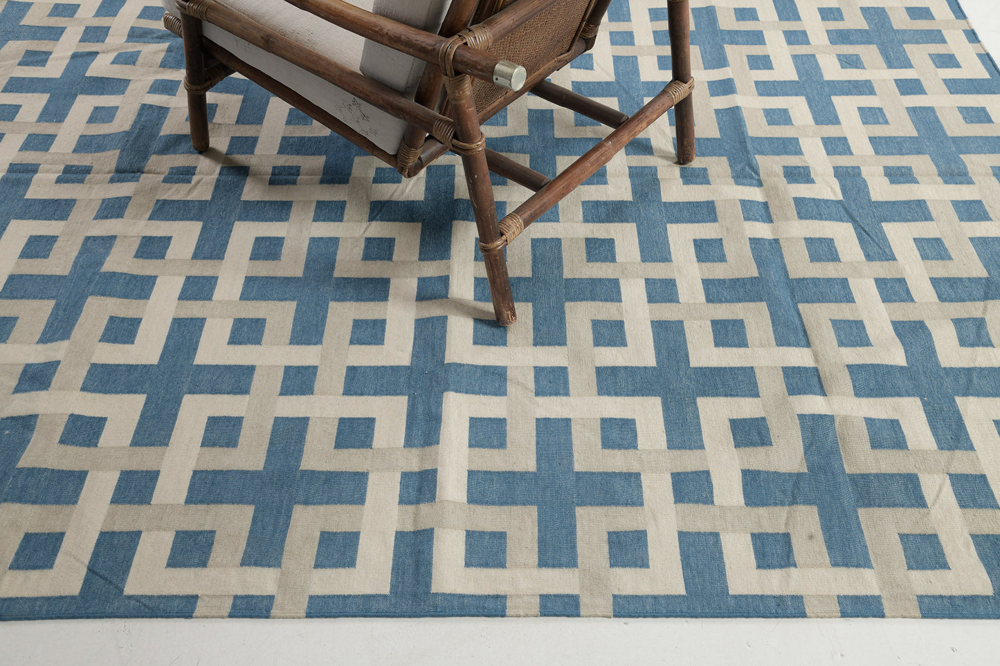 Contemporary Flat-Weave Rug Cielo Collection Estera Peacock