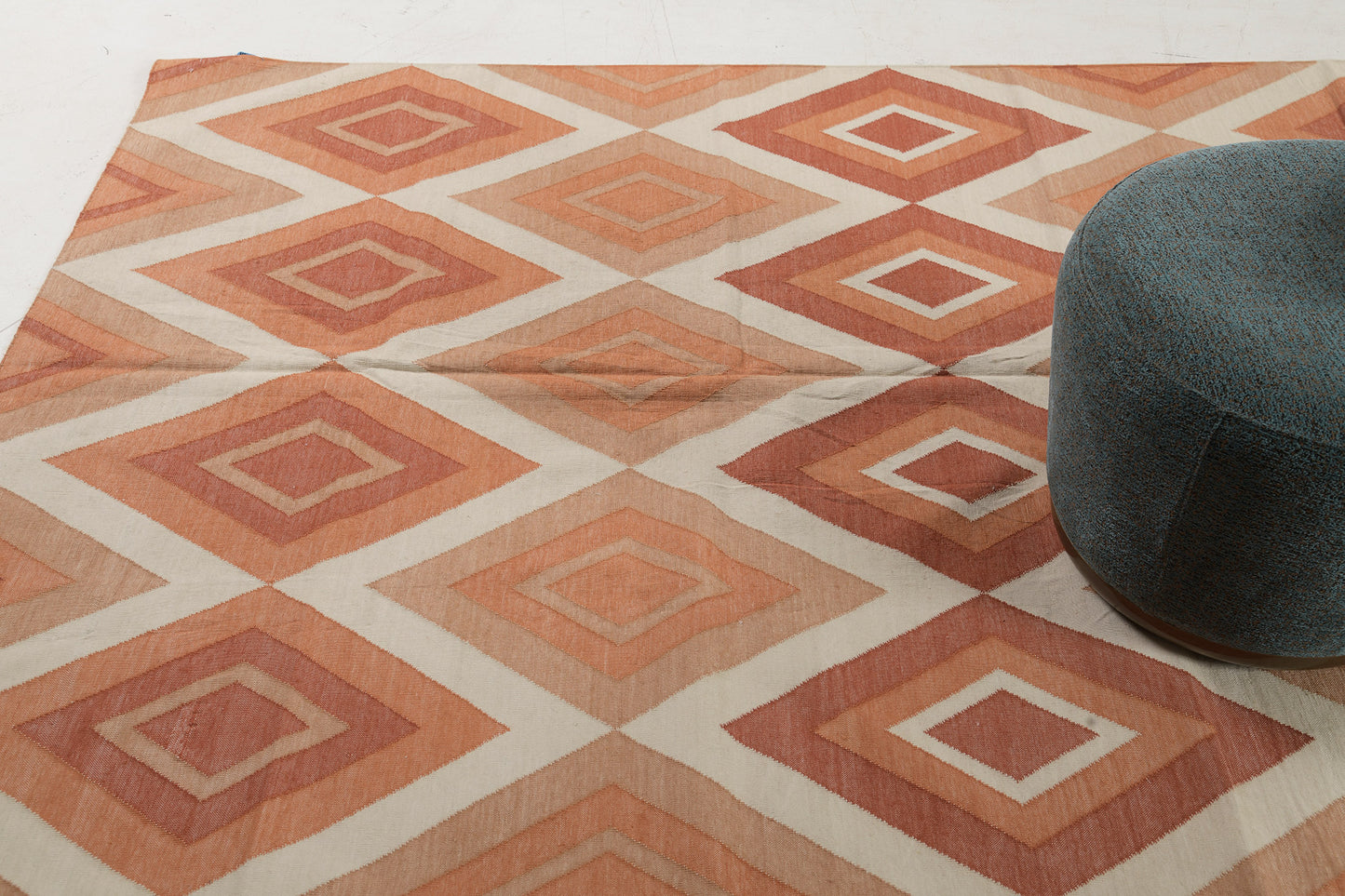 Contemporary Flat-Weave Rug Cielo Collection Permata Tangerine
