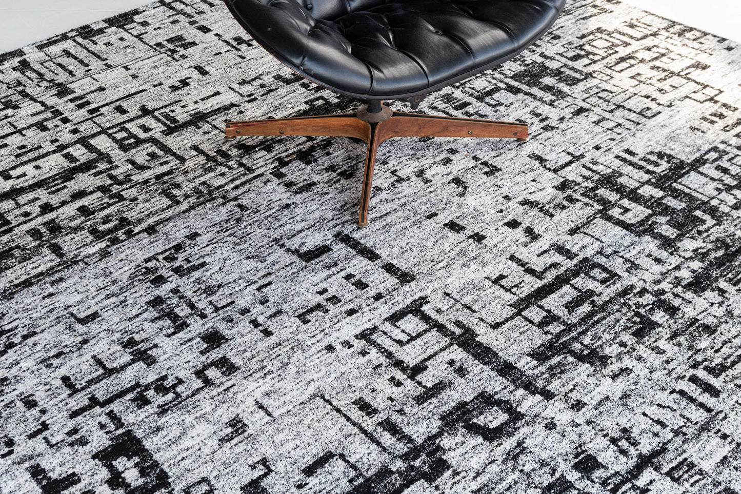 Modern Rug Image 7851 Modern Design Sari Silk Rug Echo