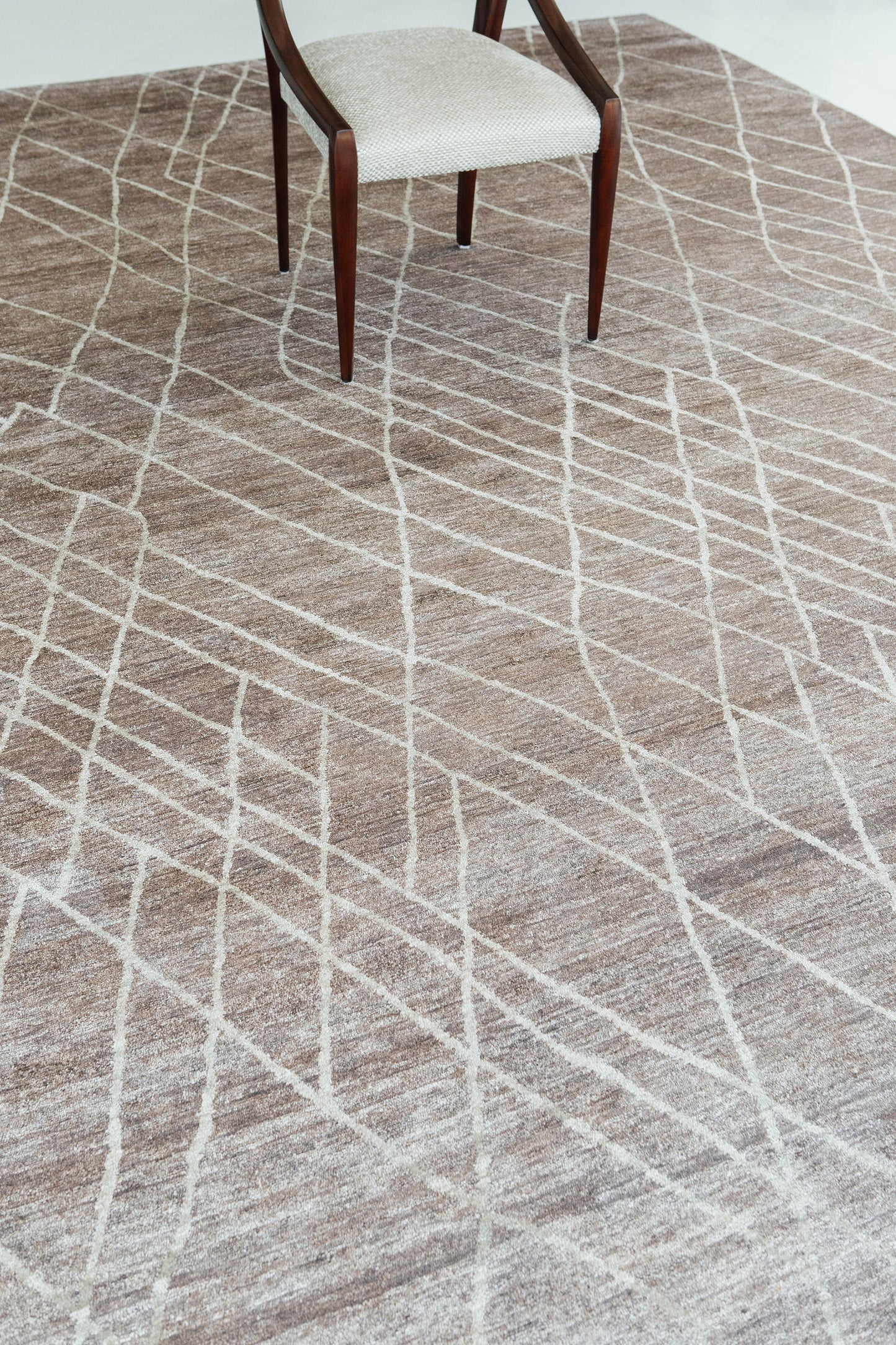 Modern Rug Image 13955 Windward, Elan Collection