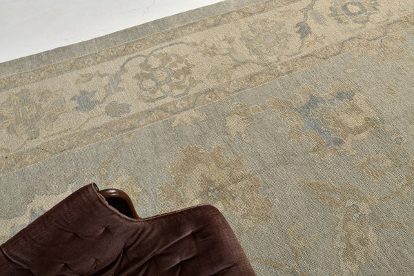 Turkish Oushak Revival Rug - hand-knotted in Turkey - detailed border and fringe [#4]