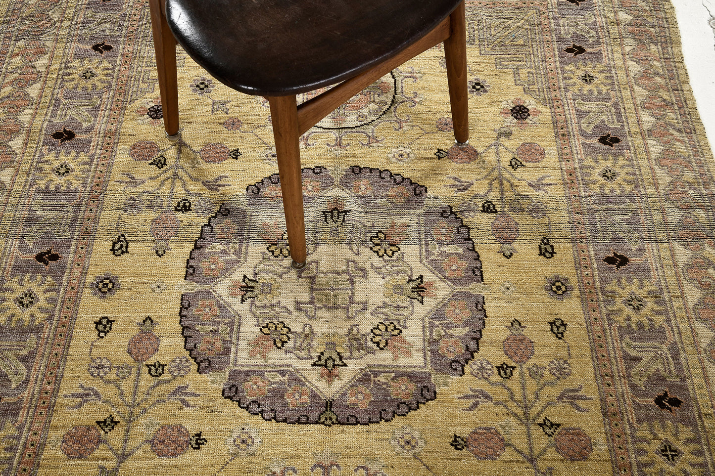Vintage Style Safira Collection Khotan Rug
