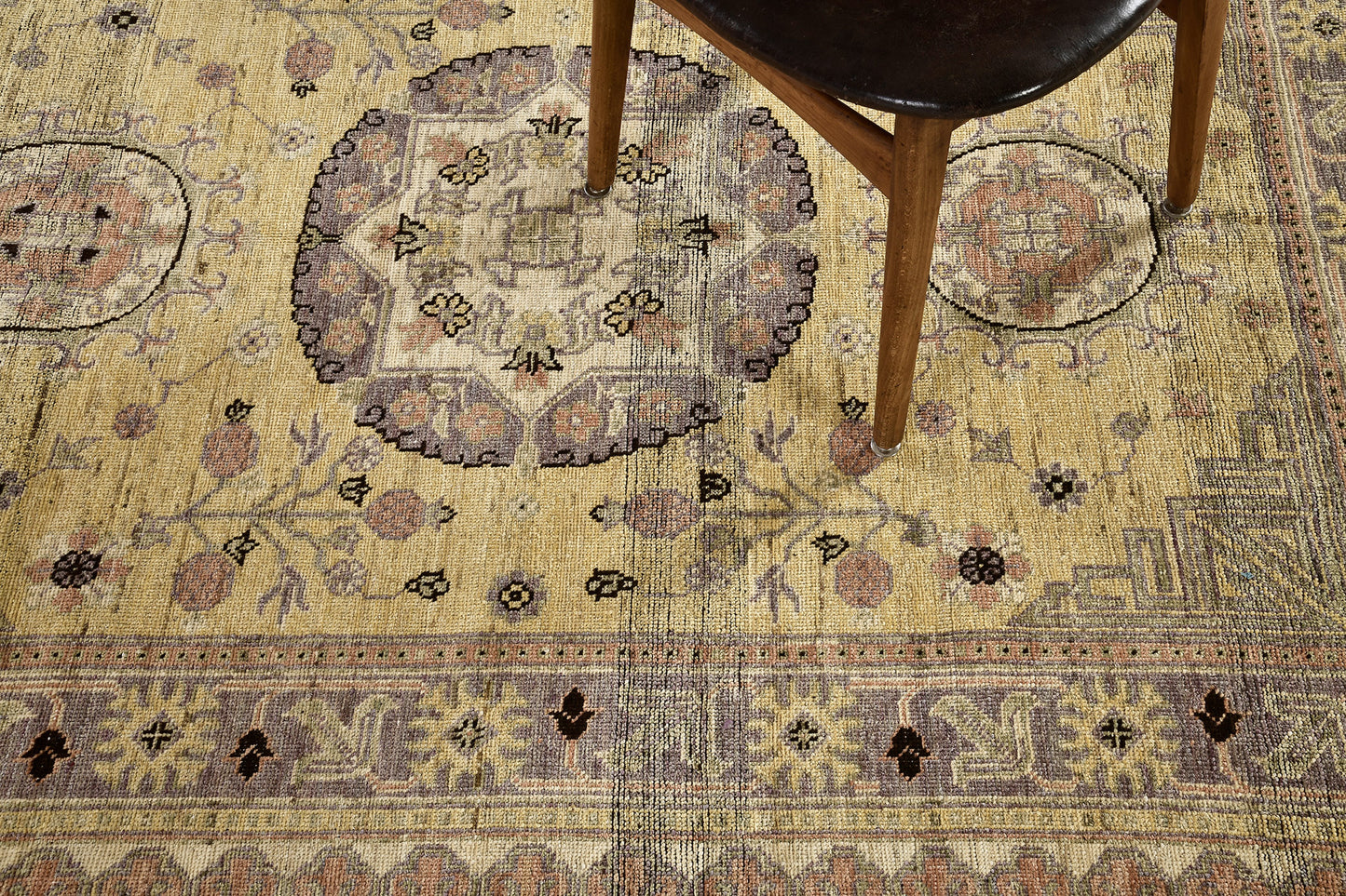 Vintage Style Safira Collection Khotan Rug