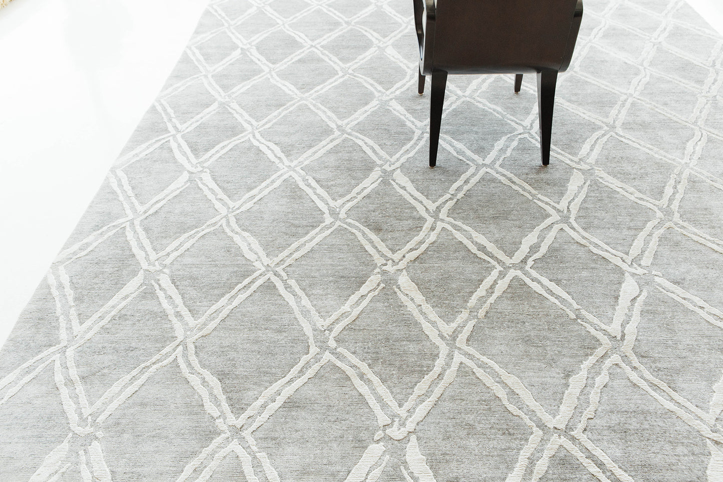 Modern Rug Image 7783 Modern Design Bamboo Silk Rug Palisade Embossed