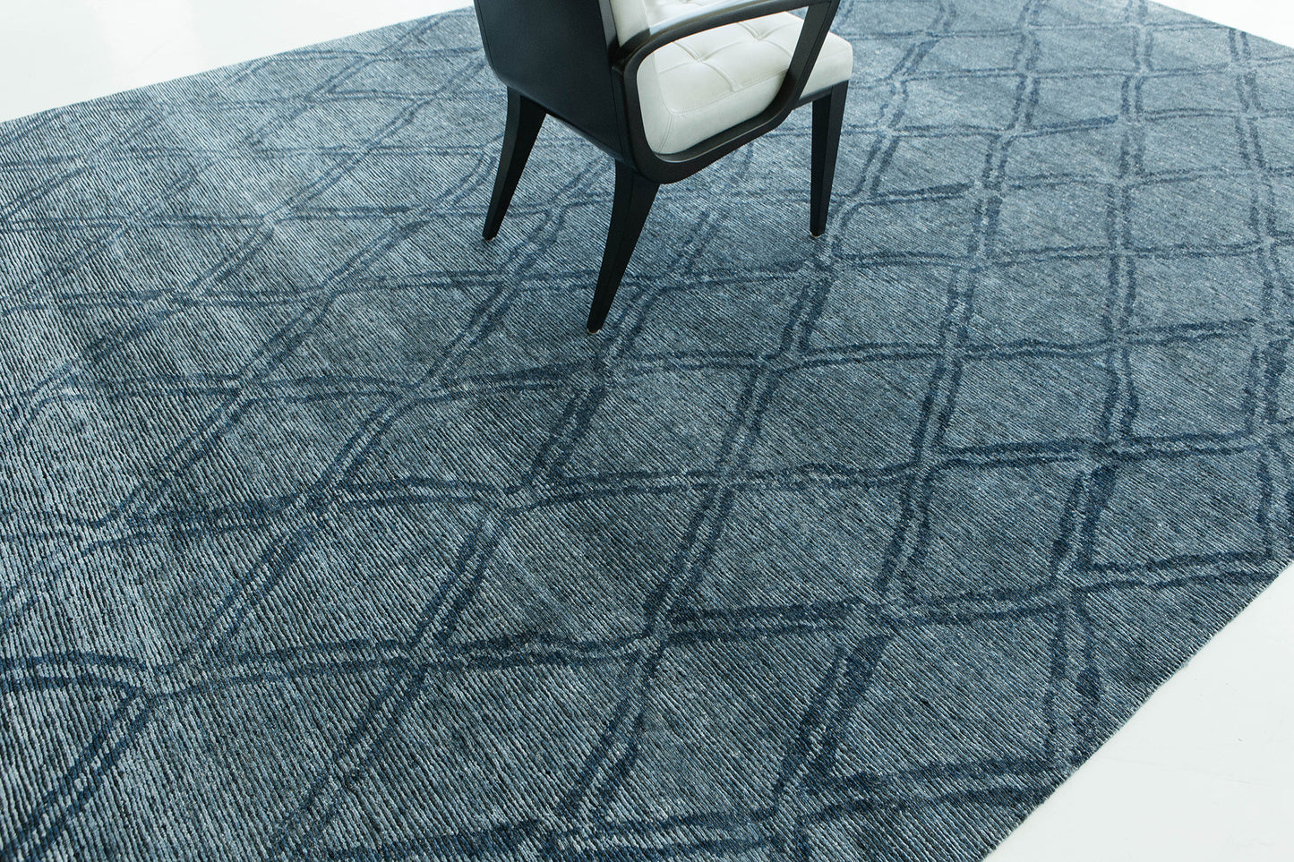 Modern Rug Image 7262 Modern Design Bamboo Silk Ribbed Rug Vita Palisade