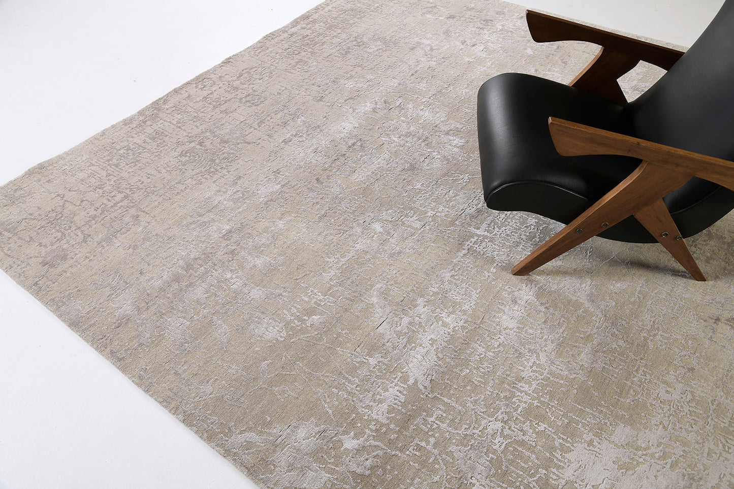 Transitional Design Rug Mezzo Carino