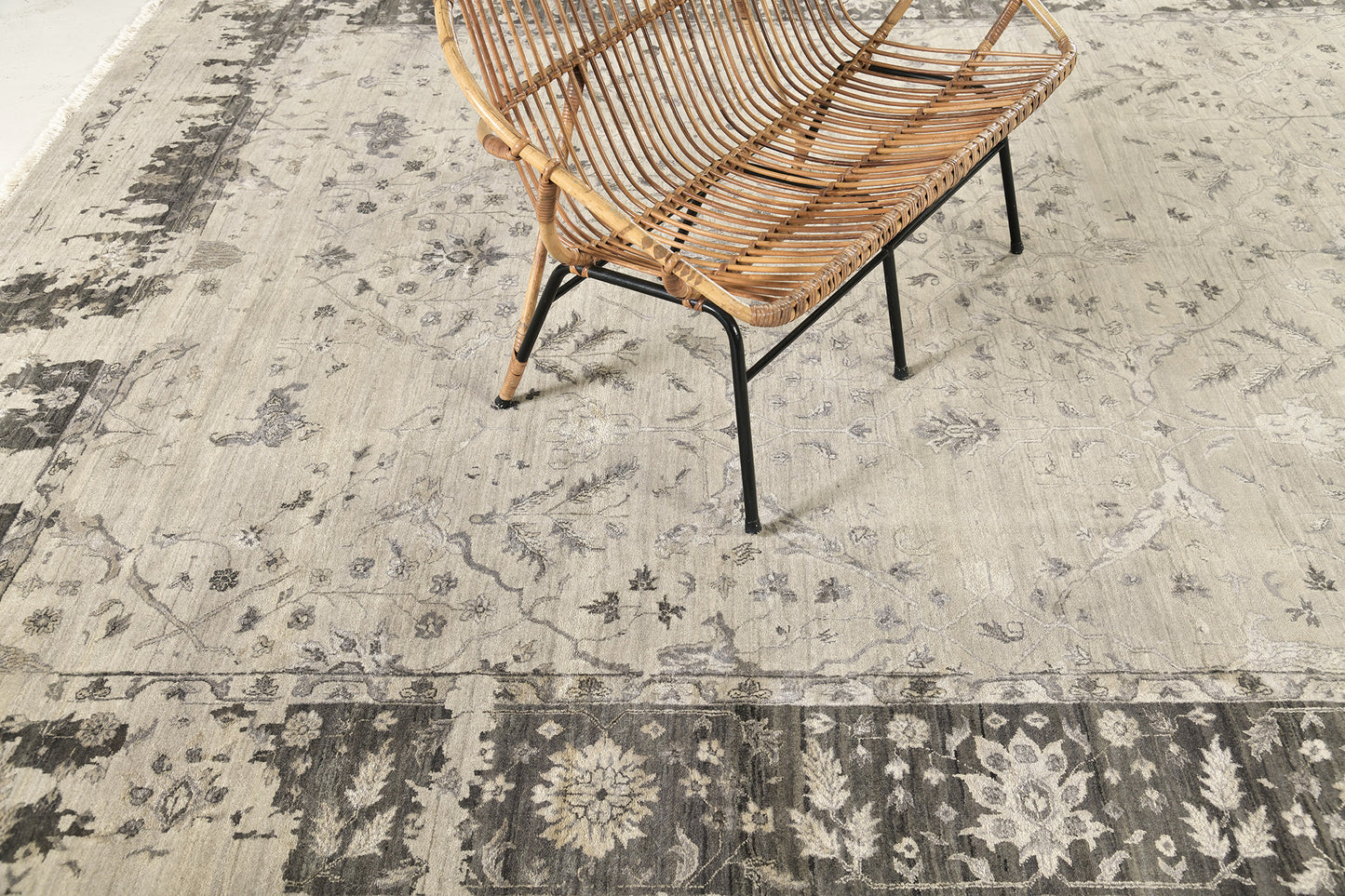 Transitional Design Allure Rug Forte