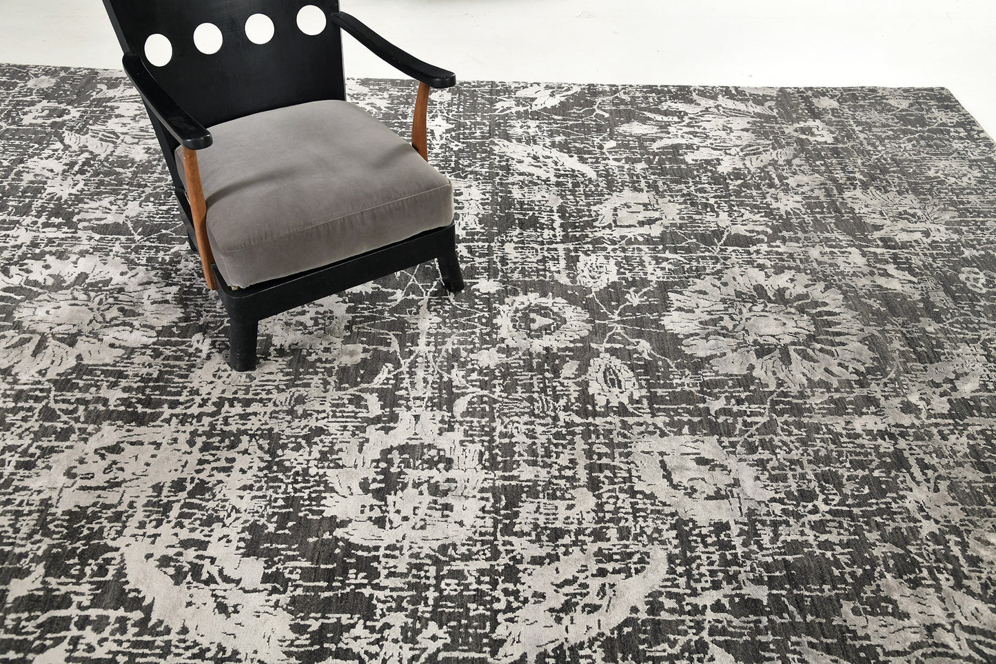 Transitional Design Rug Mezzo Carino