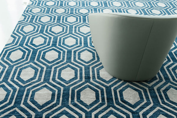 Modern Rug Image 7567 Modern Design Bamboo Silk Rug Favo