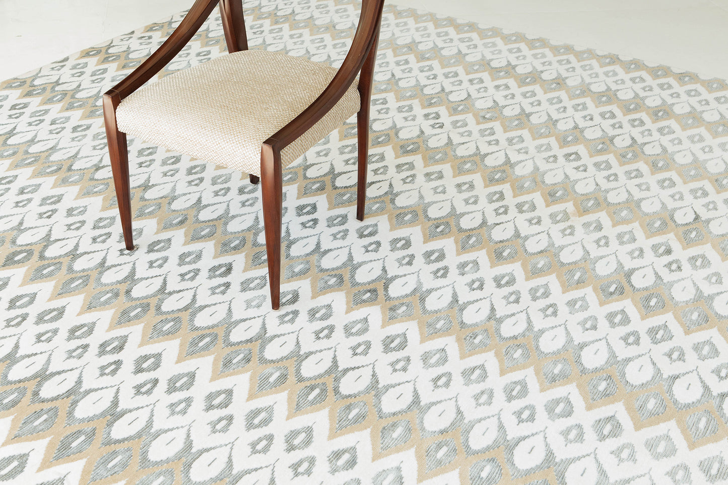 Transitional Design Rug M Collection Candela