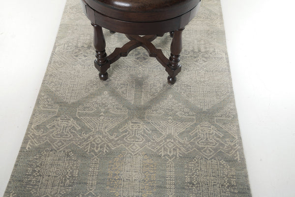 Transitional Design Rug Allure Dixson - close-up of weave texture and pile [#11]