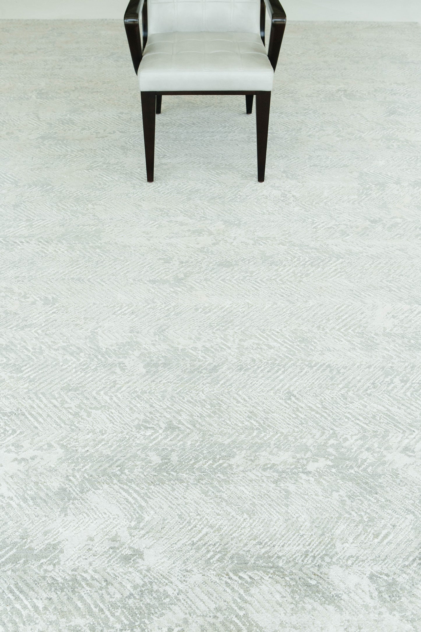 Modern Design Mezzo Collection Wool & Silk Embossed Rug ESK470