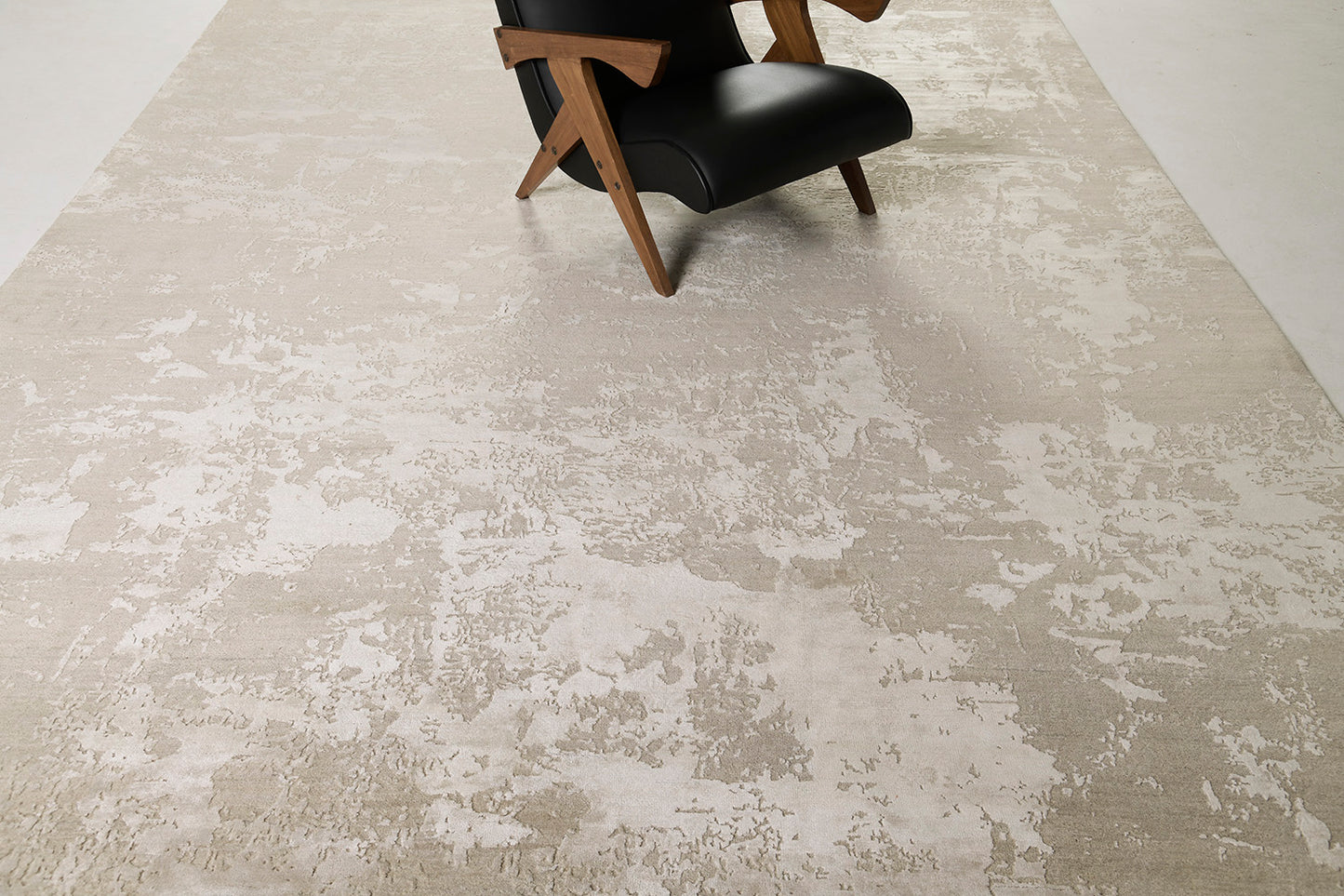 Modern Design Mezzo Collection Wool & Silk Embossed Rug ESK631