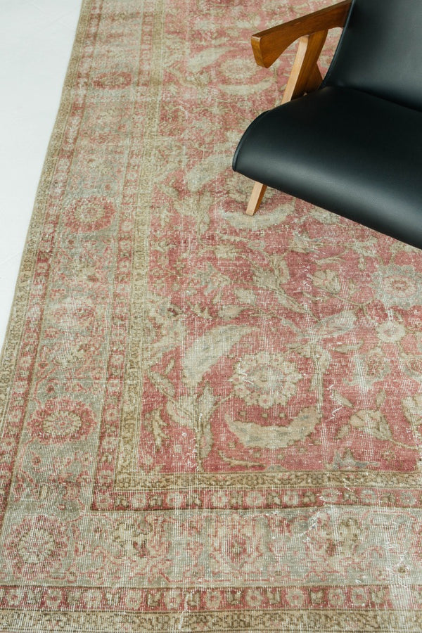 Antique Turkish Anatolian Rug - hand-knotted in Turkey - detailed border and fringe [#2]