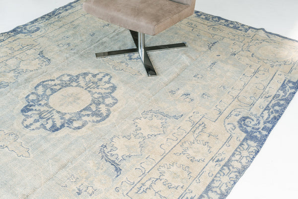 Vintage Turkish Anatolian Distressed Rug - hand-knotted in Turkey - close-up of weave texture and pile