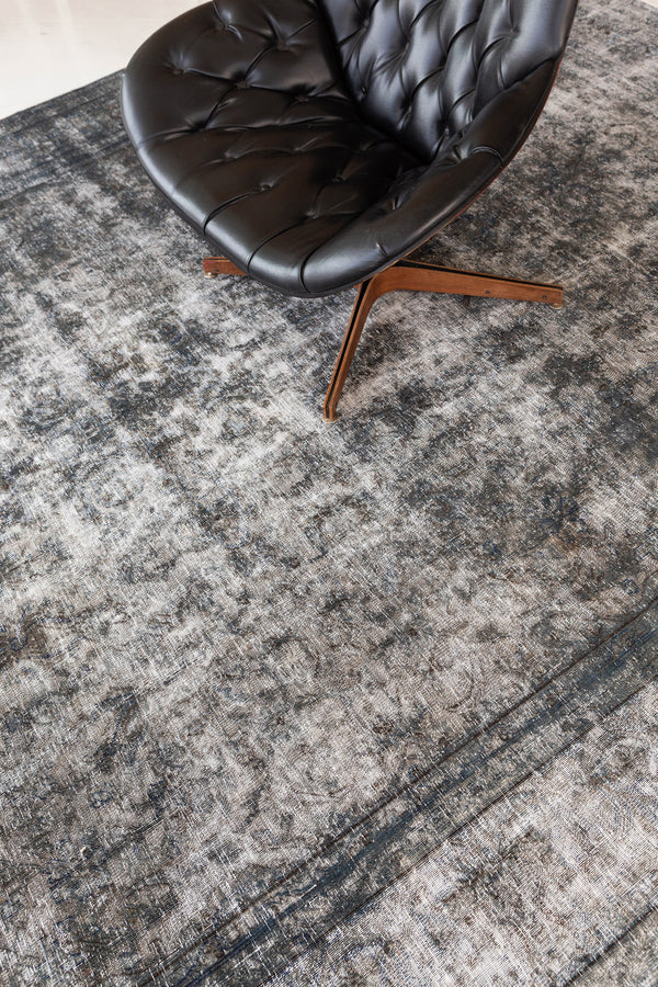 Vintage Distressed Rug - close-up of weave texture and pile [#3]