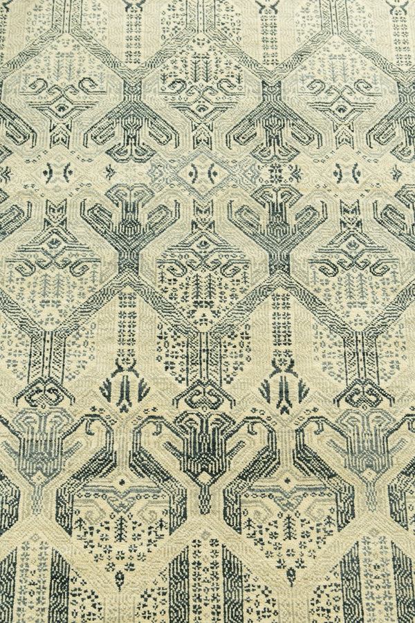 Transitional Design Rug Allure Dixson - styled in room setting [#5]