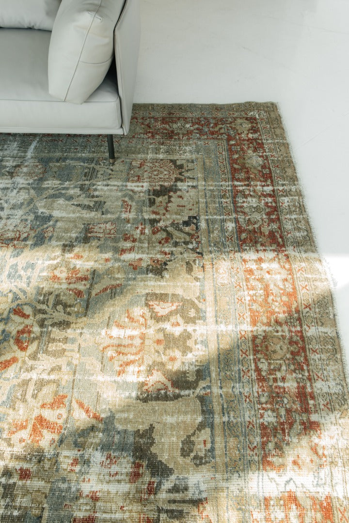 Antique Persian Sultanabad Distressed Rug 26380