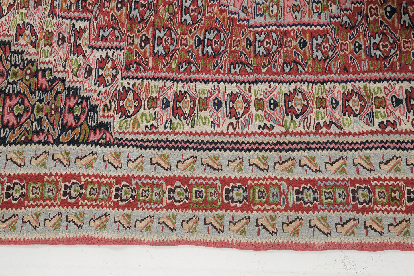 Persian Rug 4131 Vintage Persian Seneh Kilim 26407