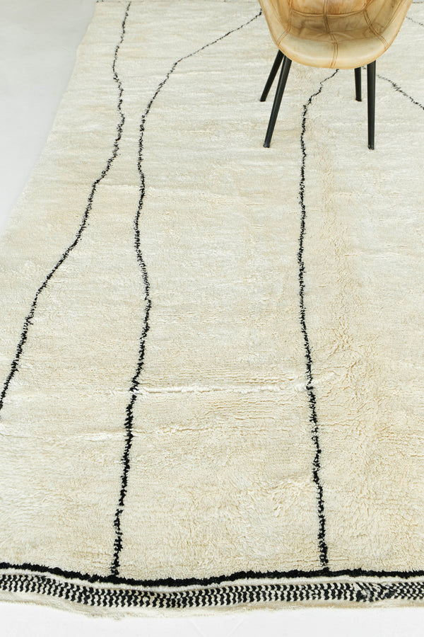 Modern Rug Image 8114 Moroccan Middle Atlas Tribe Berber Rug