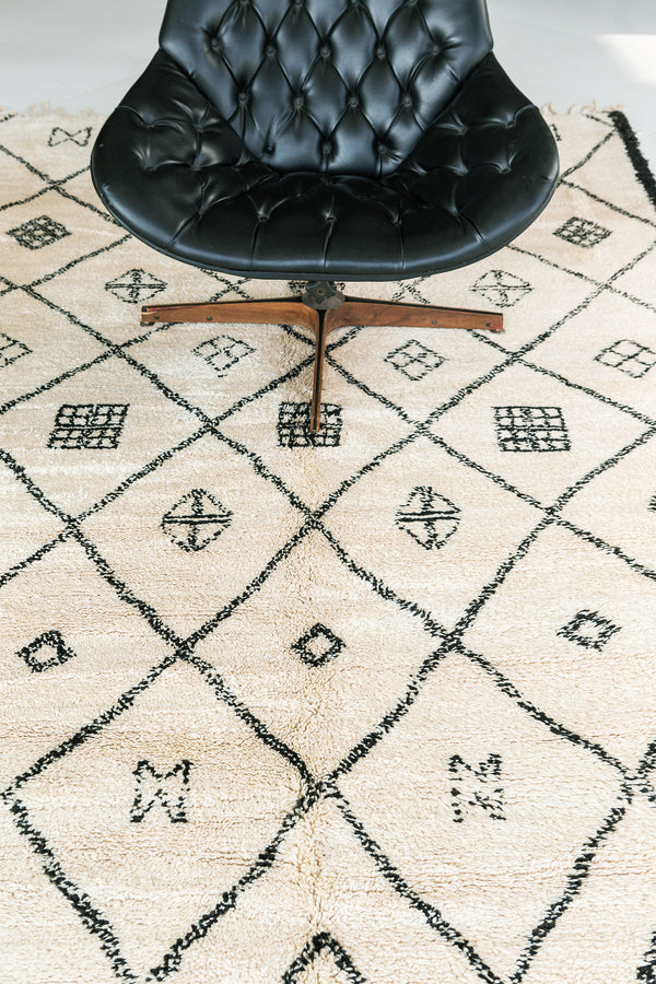 Modern Rug Image 13065 Vintage Moroccan Beni Ourain Tribe Berber Rug