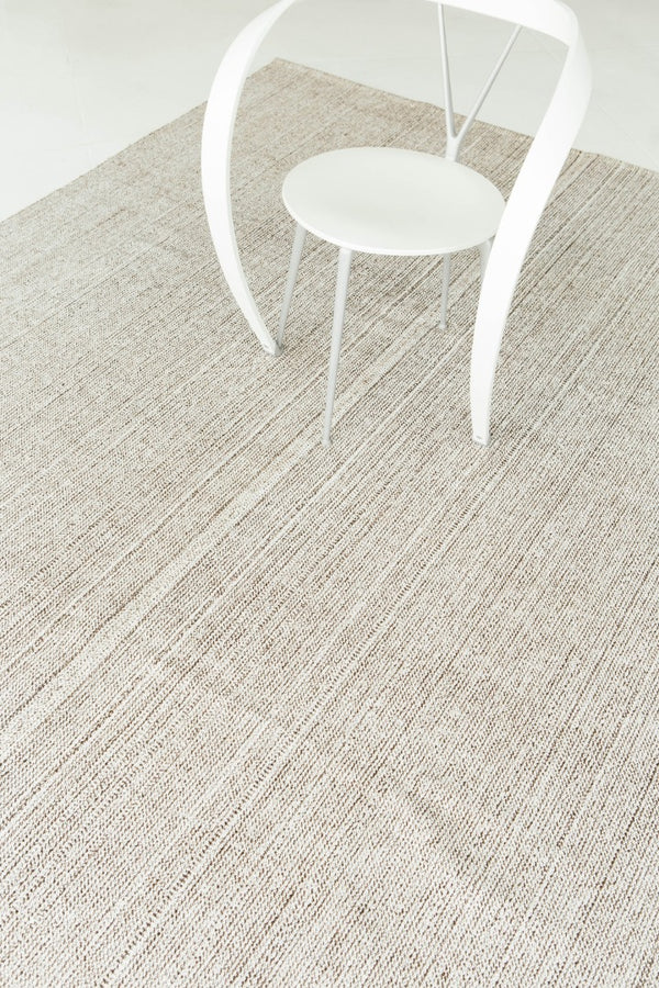 Vintage Anatolian Turkish Flat Weave Kilim - flat-weave kilim, hand-knotted in Turkey - detailed border and fringe [#34]