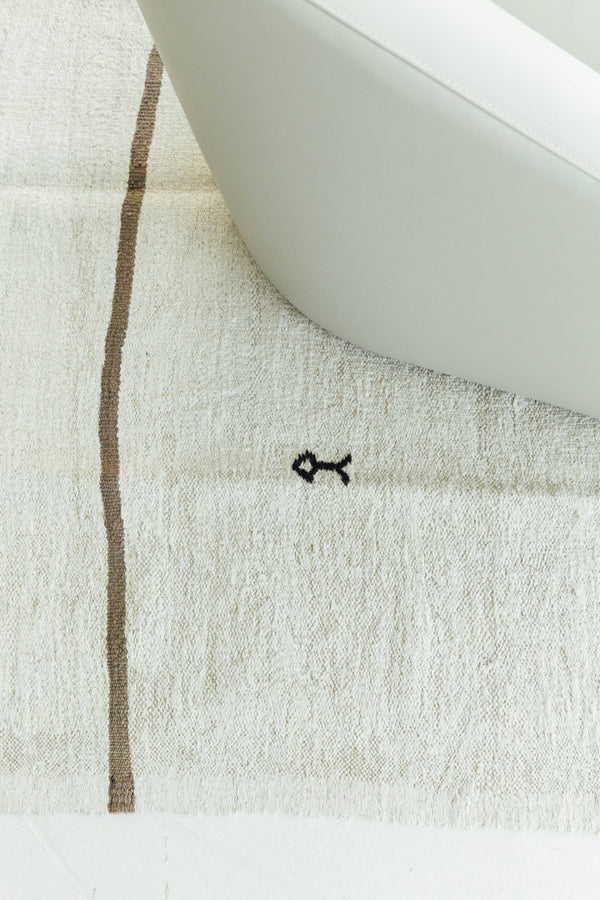 Vintage Anatolian Turkish Flat Weave Kilim - flat-weave kilim, hand-knotted in Turkey - overhead flat lay view [#39]