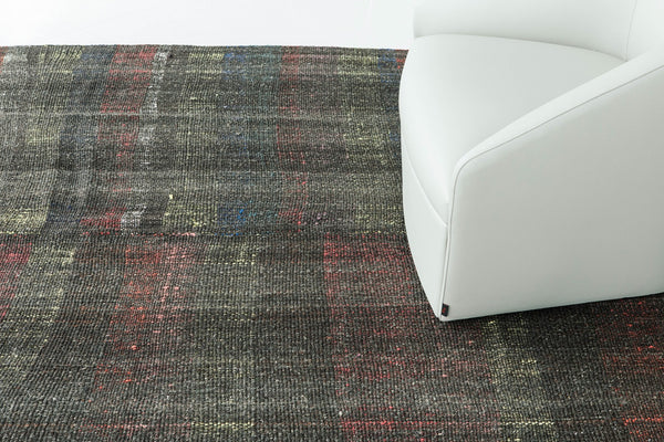 Turkish Tisse Kilim Flat Weave Rug - flat-weave kilim, hand-knotted in Turkey - close-up of weave texture and pile [#20]