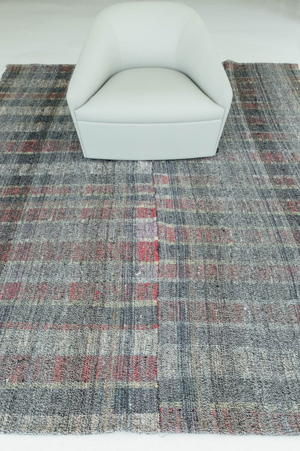Turkish Tisse Kilim Flat Weave Rug - flat-weave kilim, hand-knotted in Turkey - close-up of weave texture and pile [#19]