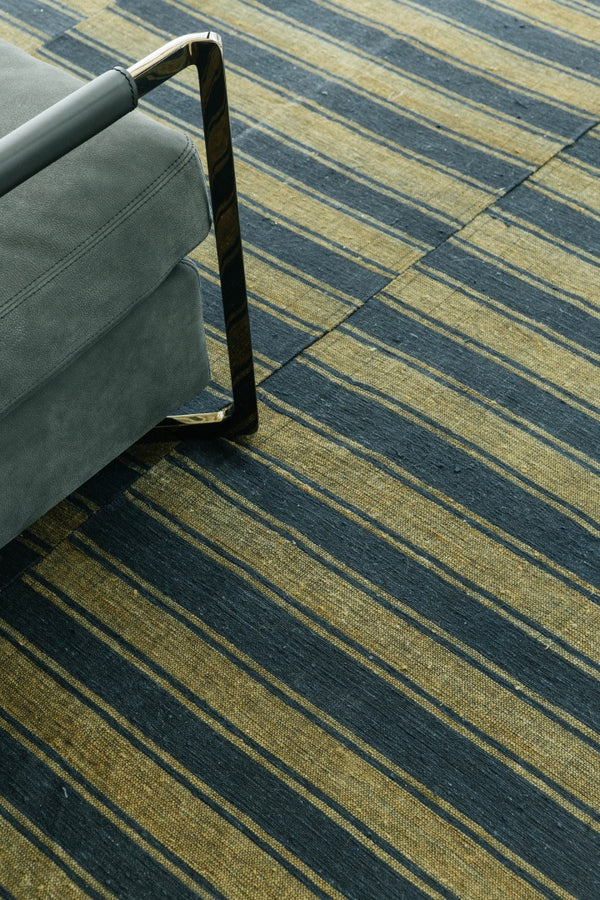 Turkish Tisse Kilim Flat Weave Rug - flat-weave kilim, hand-knotted in Turkey - detailed border and fringe [#15]