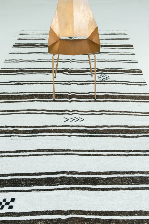 Vintage Turkish Hemp Kilim - flat-weave kilim, hand-knotted in Turkey - detailed border and fringe [#5]