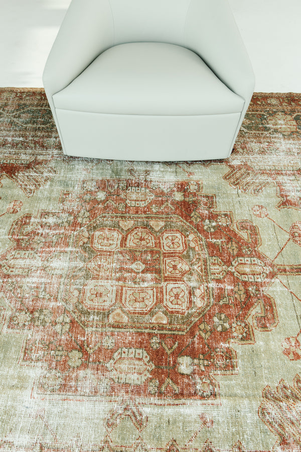 Persian Rug 1065 Antique Persian Mahal Distressed Rug 27215